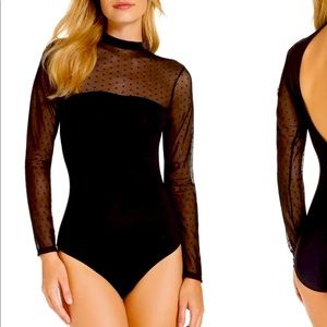 Vince Camuto Illusion Bodysuit M 8-10